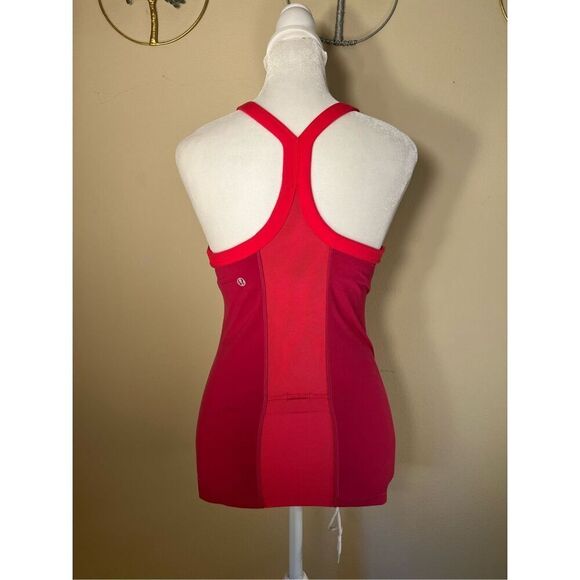 Lululemon Ujjayi Y II Athletic Tank Top in Raspberry Size 4 - Picture 2 of 7